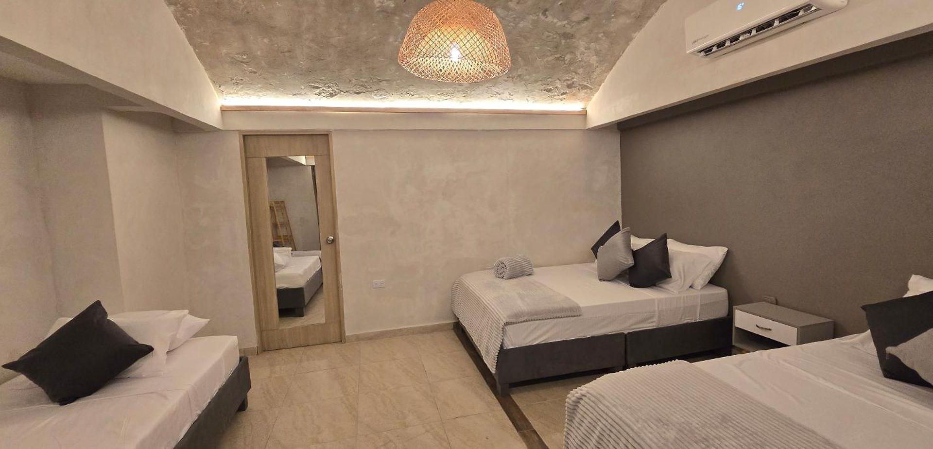 Agena Cabrero Hotel