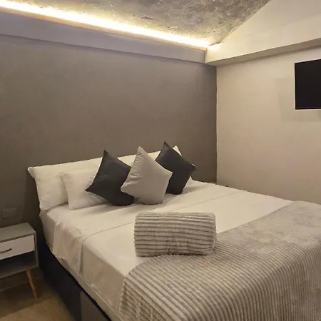 Agena Cabrero Hotel *